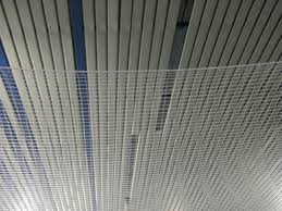 Rete protezione soffitti di colore bianca maglia 10 x 10 cm